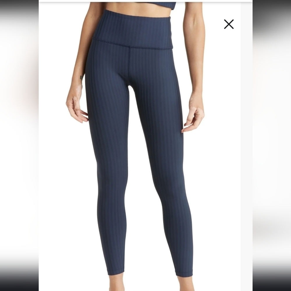Beyond Yoga Caught in the Midi High Waist Leggings M